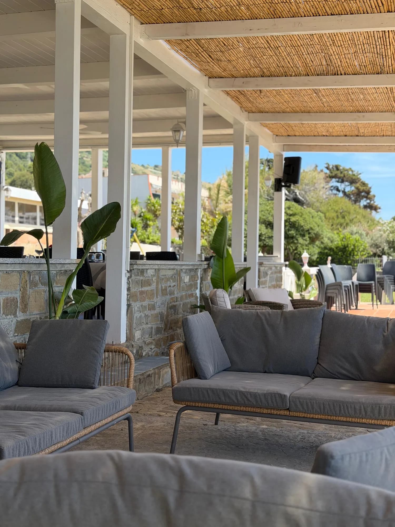 Riva Beach Club — Bar & Cocktail